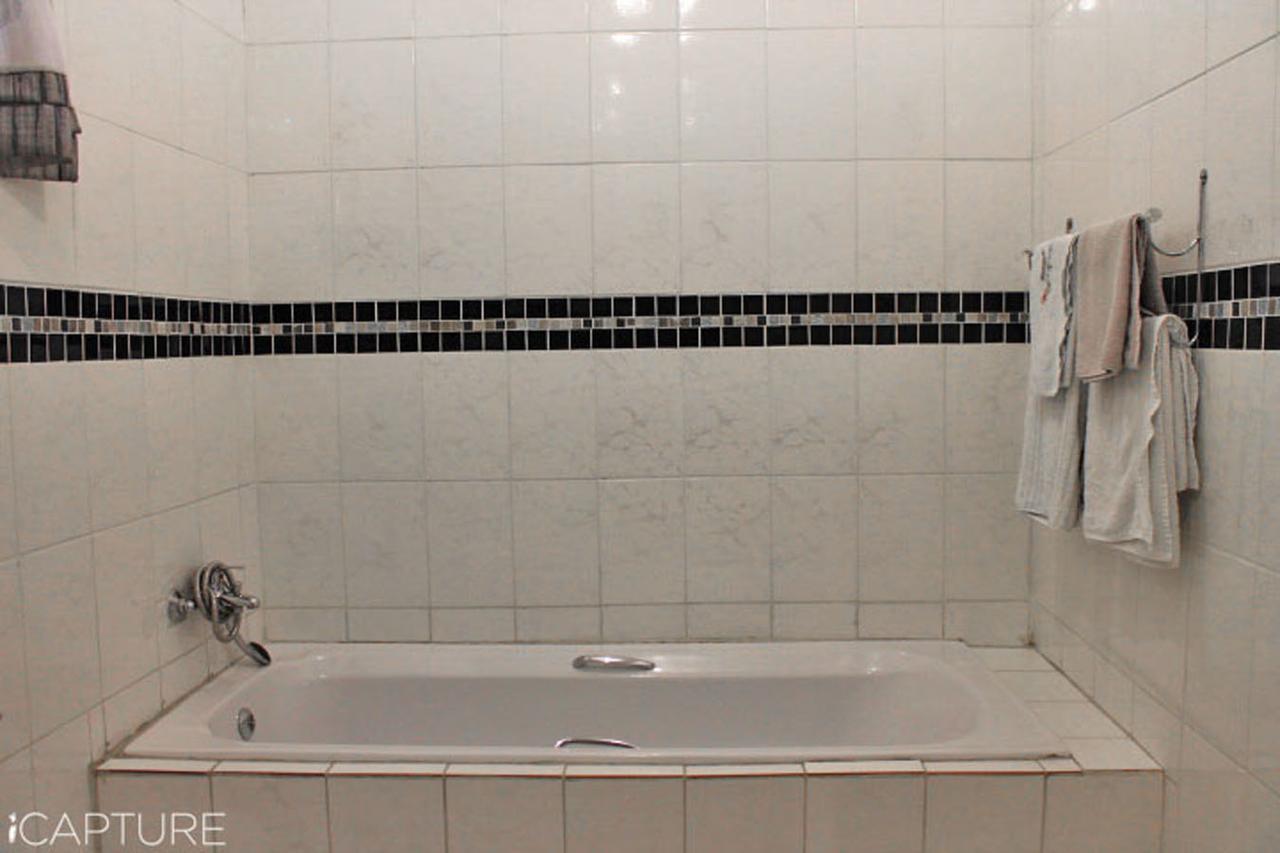 Vicky B Bed And Breakfast Mogwase Экстерьер фото